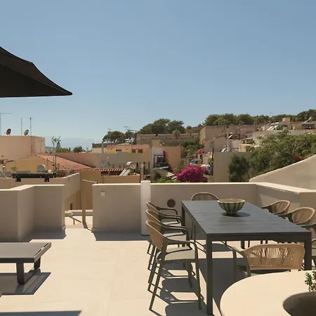Infinity Suites, By Hellocrete Rethymno