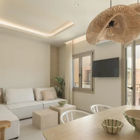Apartament Infinity Suites, By Hellocrete *
