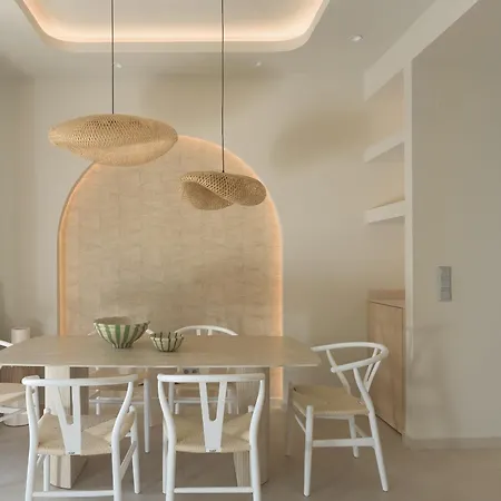 Infinity Suites, By Hellocrete Rethymno