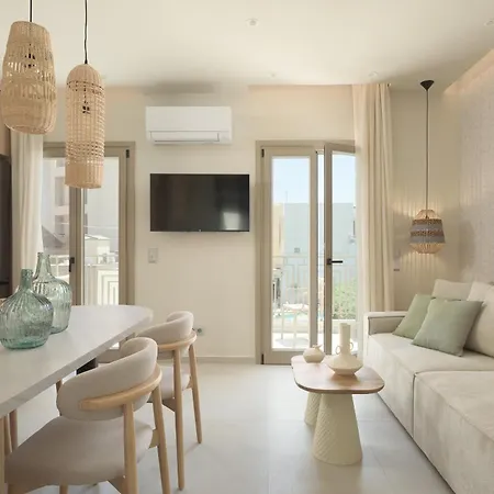 Apartment Infinity Suites, By Hellocrete *