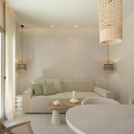 Infinity Suites, By Hellocrete Apartment *