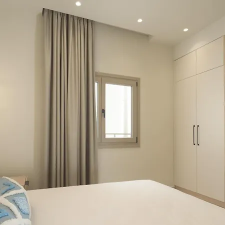 Apartment Infinity Suites, By Hellocrete *