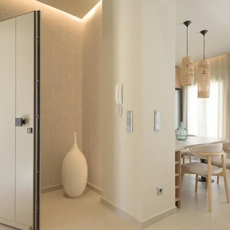 Apartment Infinity Suites, By Hellocrete *