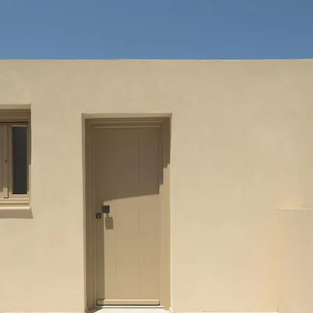 Apartment Infinity Suites, By Hellocrete *