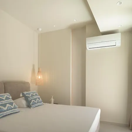 Infinity Suites, By Hellocrete Apartment Rethymno