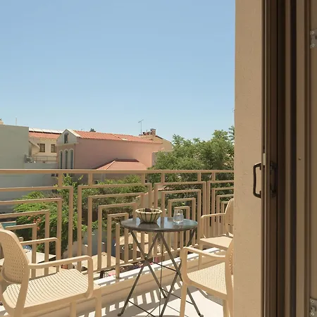 Infinity Suites, By Hellocrete Apartment *