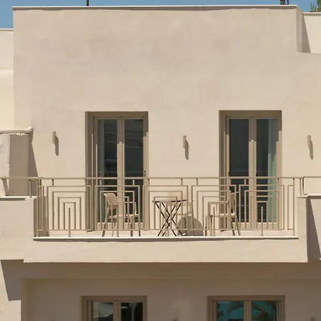 Infinity Suites, By Hellocrete * Rethymno