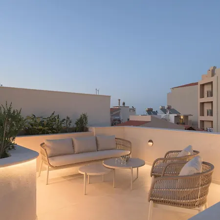 Apartment Infinity Suites, By Hellocrete *