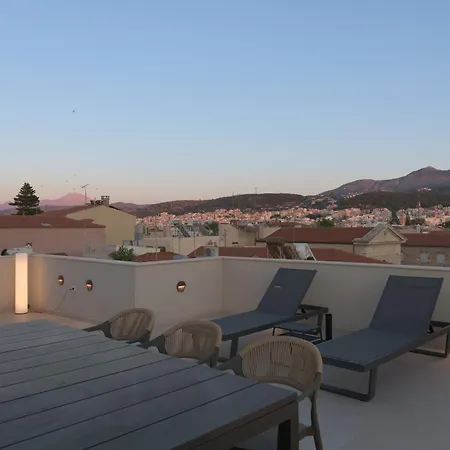 Infinity Suites, By Hellocrete Apartment Rethymno
